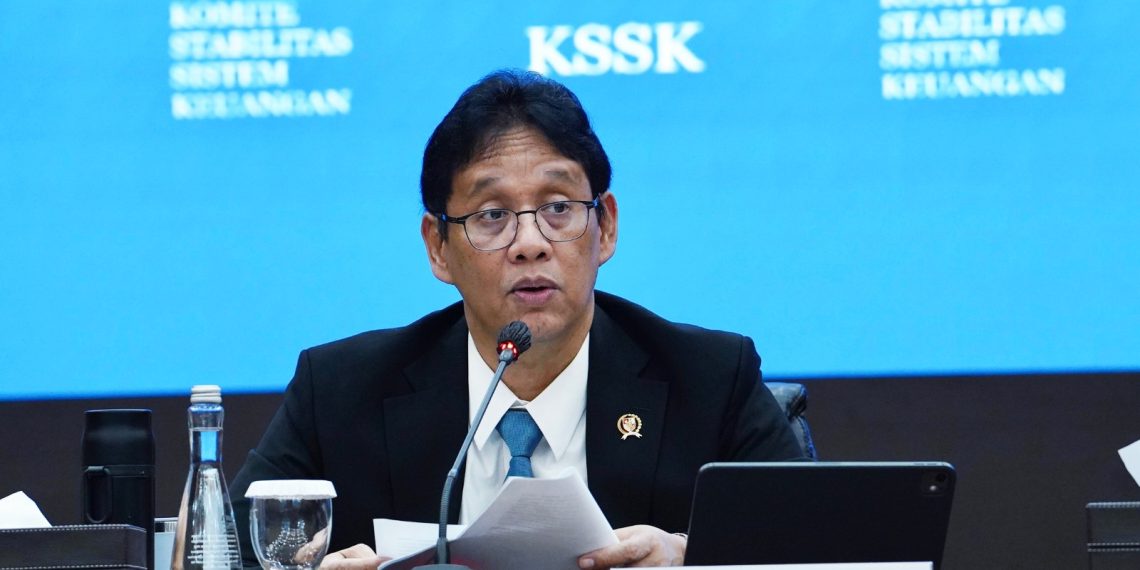 Menteri Keuangan Purbaya Yudhi Sadewa saat menyampaikan paparan dalam konferensi pers Hasil Rapat Berkala Komite Stabilitas Sistem Keuangan (KSSK) I Tahun 2026 di Jakarta, Selasa (27/1). (Foto: Erman Subekti)
