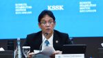 Menteri Keuangan Purbaya Yudhi Sadewa saat menyampaikan paparan dalam konferensi pers Hasil Rapat Berkala Komite Stabilitas Sistem Keuangan (KSSK) I Tahun 2026 di Jakarta, Selasa (27/1). (Foto: Erman Subekti)