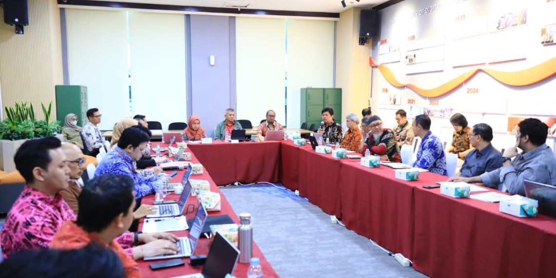 pertemuan antara OJK dan lender DSI