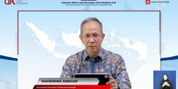 Ketua Dewan Komisioner OJK Mahendra Siregar