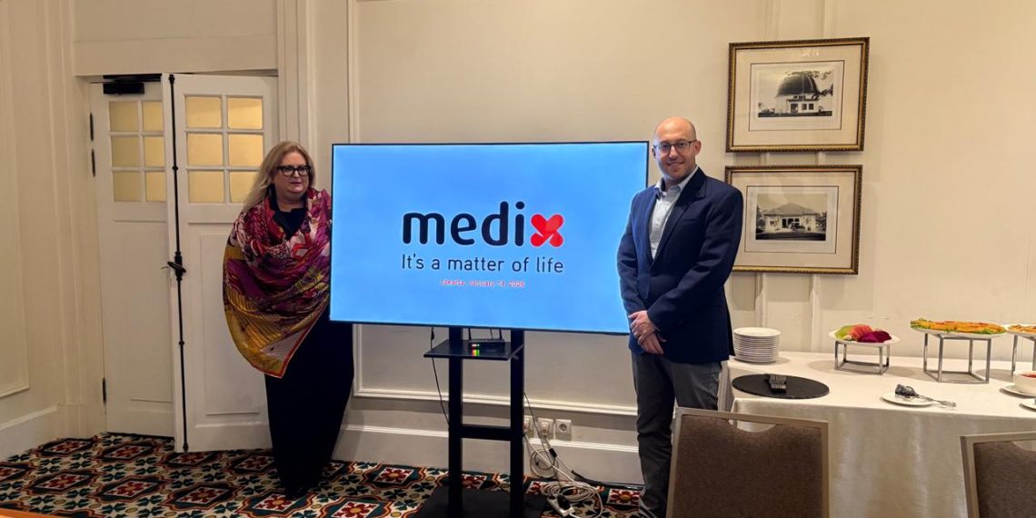 CEO Medix Global Sigal Atzmon dan Chief Business Officer Medix Global Jonathan Sternberg