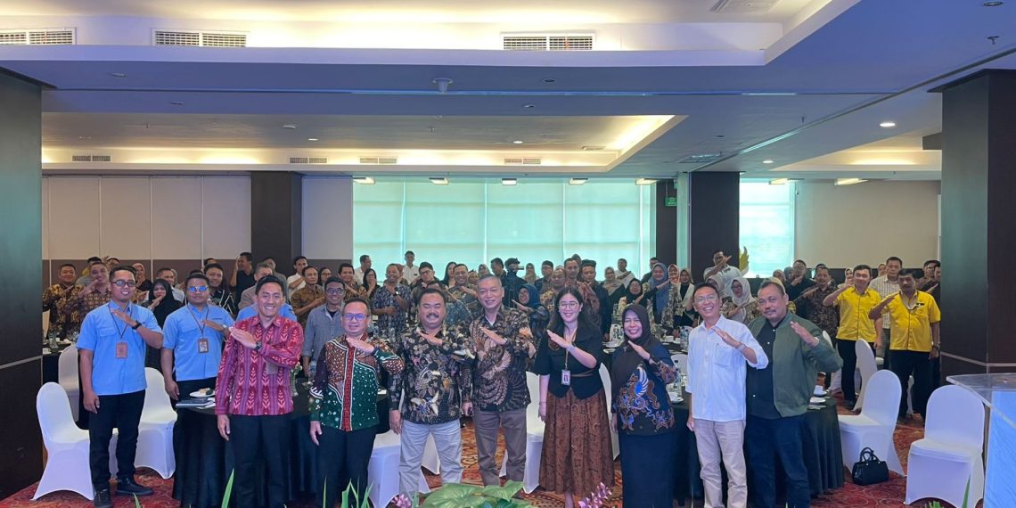 Gandeng OJK, Perbarindo Kediri Gelar Outlook Ekonomi 2026 dan Sosialisasi Aturan Pemasaran Layanan Keuangan