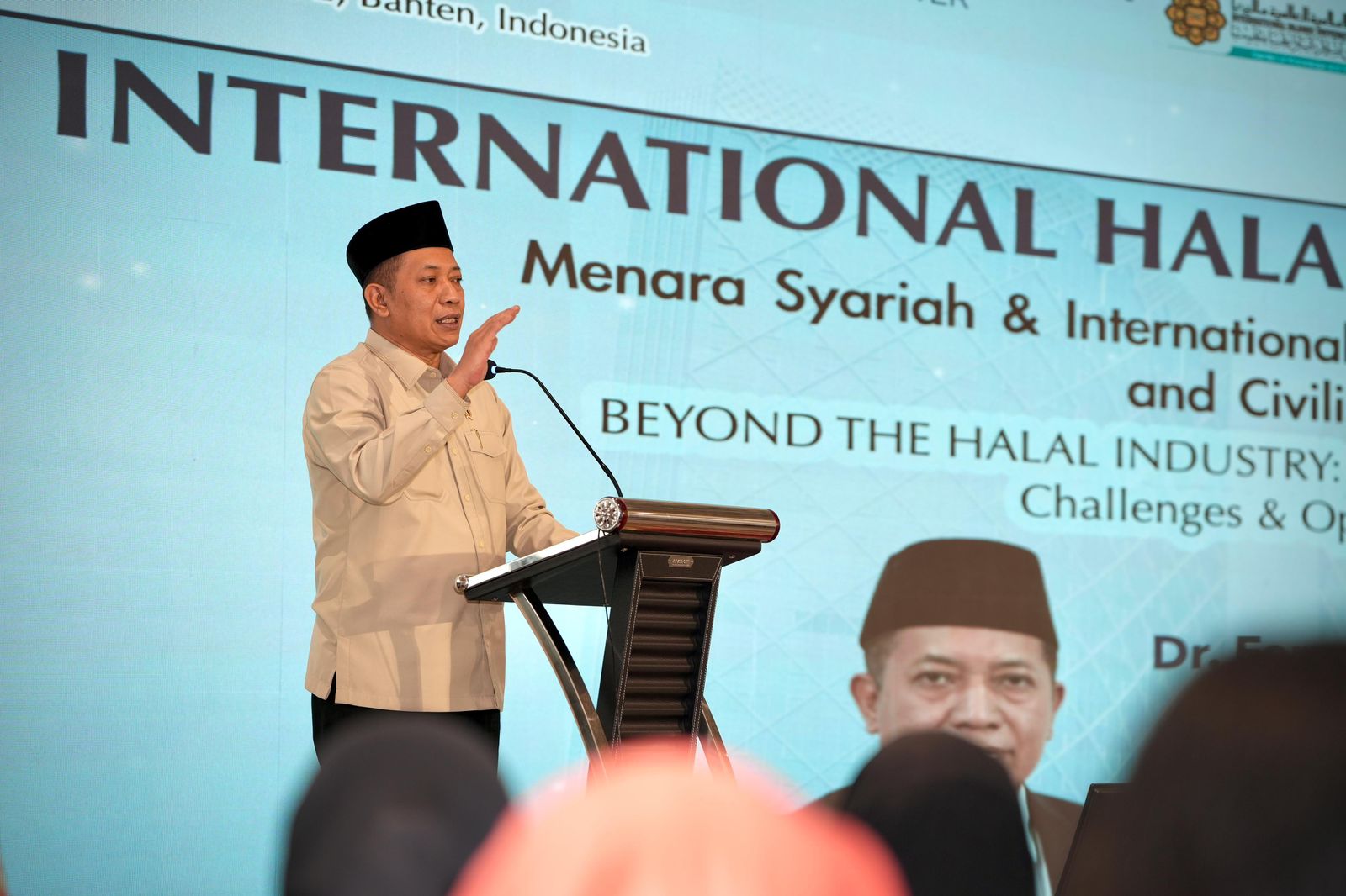 Menteri Koperasi (Menkop) Ferry Juliantono