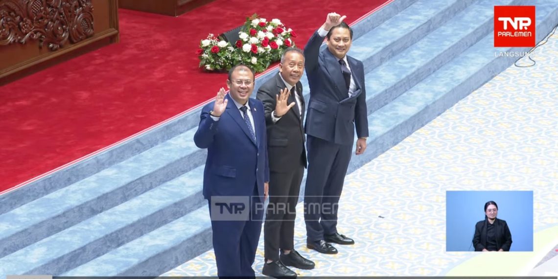 Rapat Paripurna DPR RI