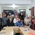 Usai FGD dengan Nusantara Impact Center (NIC) di Rumah Brawijaya IX/4 Jakarta Selatan. Sabtu, 21 Februari 2026 bersama Pembicara Utama : Dr. Wijayanto Samirin Ekonom Universitas Paramadina Jakarta dan Direktur Eksekutif NIC , Mahfut Kanafi dan para peserta FGD. (Foto: Istimewa)