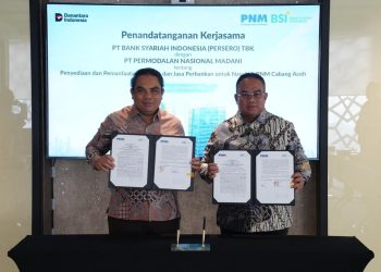 Momentum penandatanganan kerja sama PT Bank Syariah Indonesia Tbk (BRIS) atau BSI dengan PT Permodalan Nasional Madani (PNM) dalam rangka memperkuat inklusi syariah di segmen UMKM. (Foto: Khoirifa)