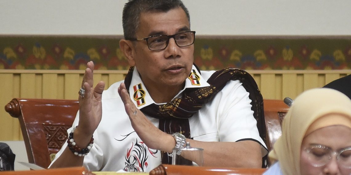 Anggota Komisi III DPR RI Hinca Pandjaitan menyoroti persoalan serius maraknya aktivitas tambang emas ilegal di sejumlah daerah di Indonesia. (Foto: DPR)
