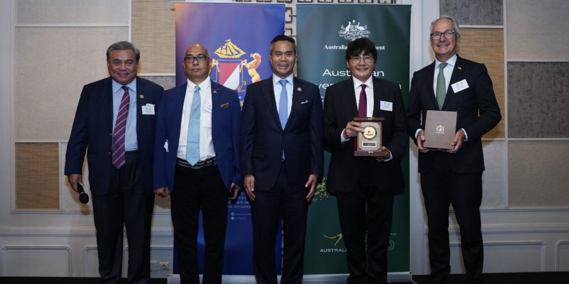 usai menghadiri acara Australian Investor Mission Kadin Indonesia Lunch di Hotel Shangri-La Jakarta pada Rabu (04/02/2026).