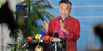 Mantan Wakil Menteri Luar Negeri Dino Patti Djalal