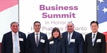 Ketua Umum Kamar Dagang dan Industri Indonesia Anindya Novyan dalam Gala Iftar Dinner in Honor of H.E. Prabowo Subianto, President of the Republic of Indonesia, di Washington DC, Rabu (18/2), waktu setempat.