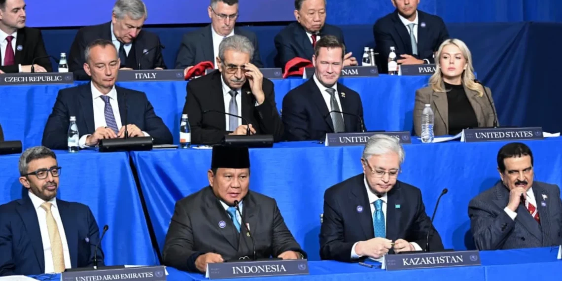 Presiden Prabowo Subianto menghadiri pertemuan perdana (Inaugural Meeting) Board of Peace (BoP) yang digelar di Donald Trump United States Institute of Peace, Washington, D.C., Amerika Serikat, pada Kamis, 19 Februari 2026.