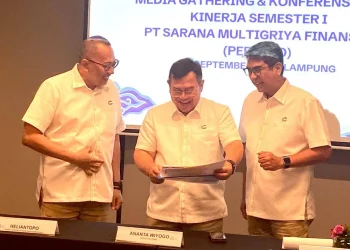 Jajaran Direksi PT Sarana Multigriya Finansial (SMF). (Foto: Istimewa)