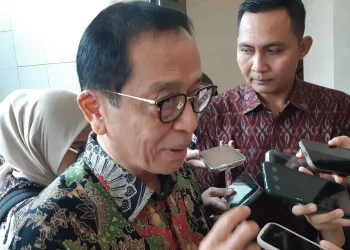 KE PBKN OJK, Dian Ediana Rae di Jakarta, Kamis (26/2). (Foto: Steven Widjaja)