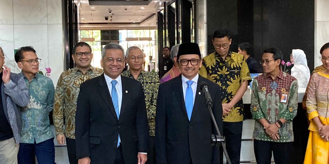 Juda Agung usai resmi dilantik sebagai Wakil Menteri Keuangan, menyambangi Kantor Kementerian Keuangan, Jakarta, Kamis, 5 Februari 2026. (Foto: Prima Gumilang)