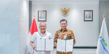 Nota kesepahaman ini ditandatangani oleh Direktur Utama BPJS Ketenagakerjaan, Pramudya Iriawan Buntoro, dan Ketua Umum KONI, Marciano Norman, pada Senin (2/2) di Plaza BPJAMSOSTEK, Jakarta.