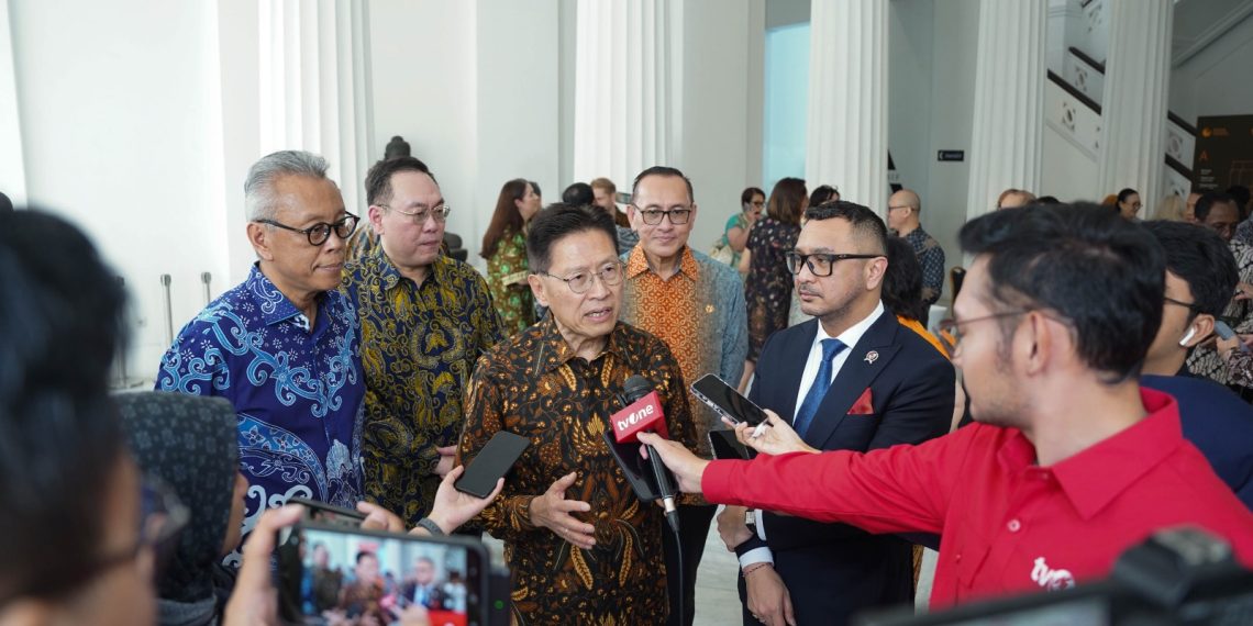 Wakil Ketua Umum Koordinator Bidang Luar Negeri Kadin, James T. Riady