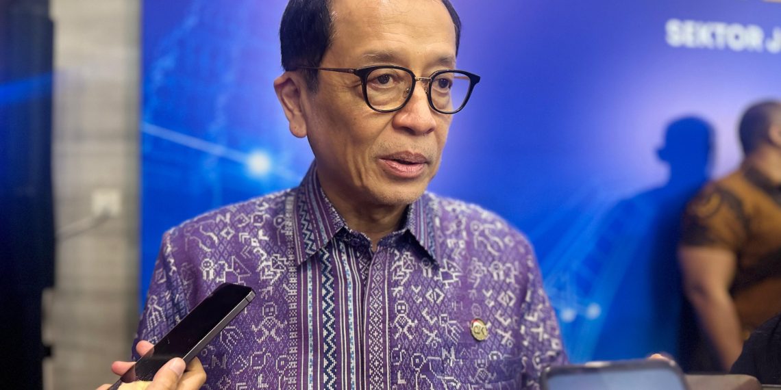 Kepala Eksekutif Pengawas Perbankan OJK, Dian Ediana Rae dalam wawancara cegat usai acara Pertemuan Tahunan Industri Jasa Keuangan 2026, di Hotel Bidakara Jakarta, Kamis, 5 Februari 2026. (Foto: Ayu Utami S)