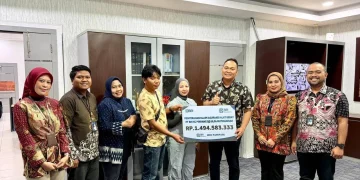 BRI Insurance bayar klaim asuransi alat berat Rp1,4 M untuk nasabah di Pinrang, Sulawesi Selatan. (Foto: Istimewa)