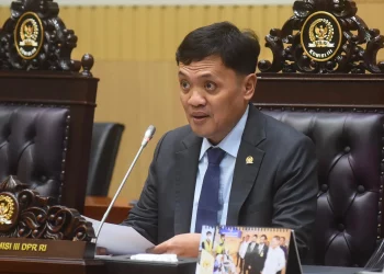 Ketua Komisi III DPR RI Habiburokhman menegaskan pihaknya sudah menghubungi Kapolda Metro Jaya dan meminta agar pihak kepolisian bergerak cepat mengusut kasus ini dan menangkap para pelakunya.