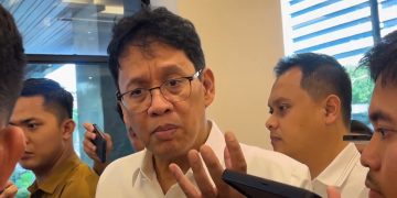 Menteri Keuangan Purbaya Yudhi Sadewa dalam wawancara cegat di Kantor Kemenko Perekonomian, Jakarta, Senin, 16 Maret 2026. (Foto: Irawati)