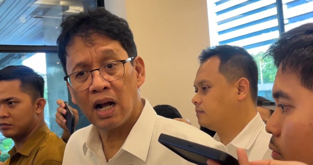 Menteri Keuangan Purbaya Yudhi Sadewa dalam wawancara cegat di Kantor Kemenko Perekonomian, Jakarta, Senin, 16 Maret 2026. (Foto: Irawati)