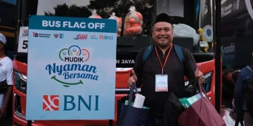 BNI memberangkatkan lebih dari 7.000 pemudik dalam program Mudik Gratis BUMN 2026. Sebanyak 1.500 pemudik dilepas dari kawasan Gelora Bung Karno (GBK), Jakarta, Selasa (17/3). (Foto: Dok. BNI)