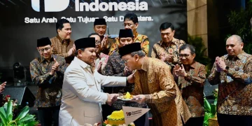 Satu Tahun Danantara, Bank Mandiri turut berkontribusi lewat penyaluran bantuan pendidikan. (Foto: Istimewa)