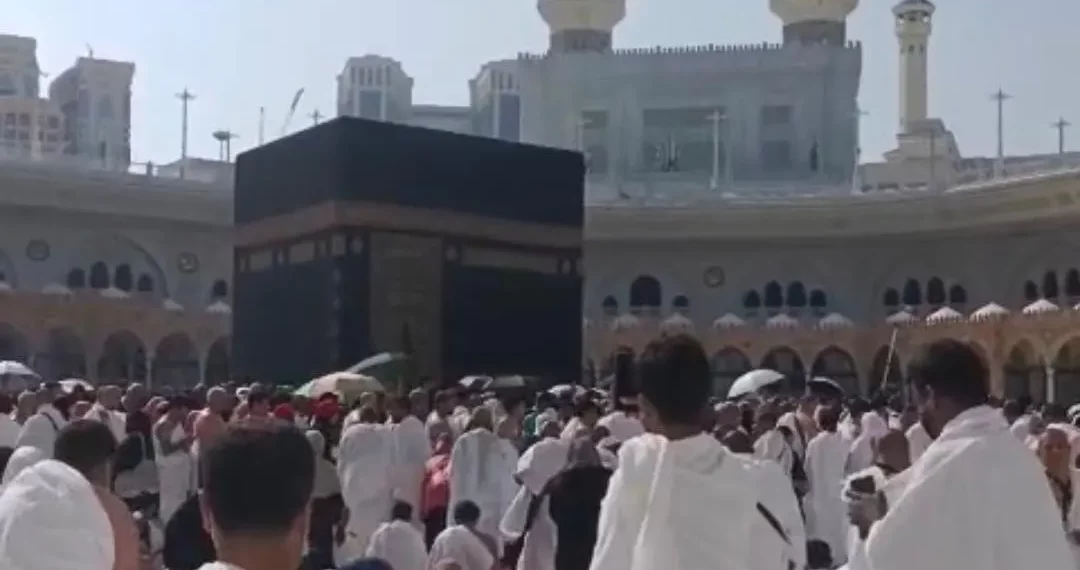 Ilustrasi - Umat Islam bersiap melaksanakan ibadah menghadap Ka'bah di Masjidil Haram, Makkah, Arab Saudi, Senin, 23 Februari 2026). (Foto: Erman Subekti)