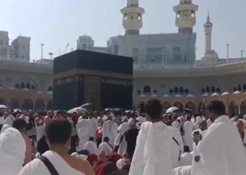 Ilustrasi - Umat Islam bersiap melaksanakan ibadah menghadap Ka'bah di Masjidil Haram, Makkah, Arab Saudi, Senin, 23 Februari 2026). (Foto: Erman Subekti)