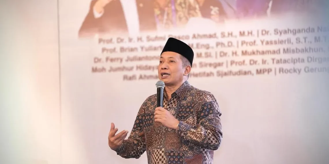 Menteri Koperasi (Menkop) Ferry Juliantono