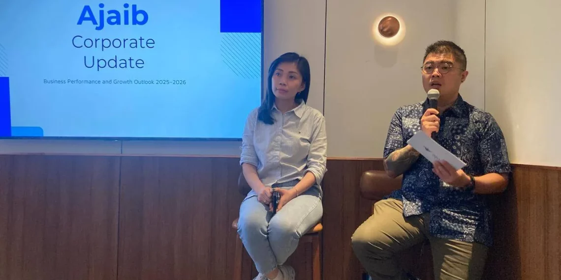 President Director Ajaib, Juliana, bersama Vice President of Product Design and Brand Experience Ajaib, Michael Lim di Jakarta, Kamis, 12 Maret 2026. (Foto: Prima Gumilang)