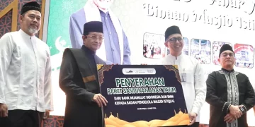 PT Bank Muamalat Indonesia Tbk dan Baitulmaal Muamalat (BMM) menyalurkan bantuan senilai Rp240 juta untuk santunan 2.026 anak yatim,