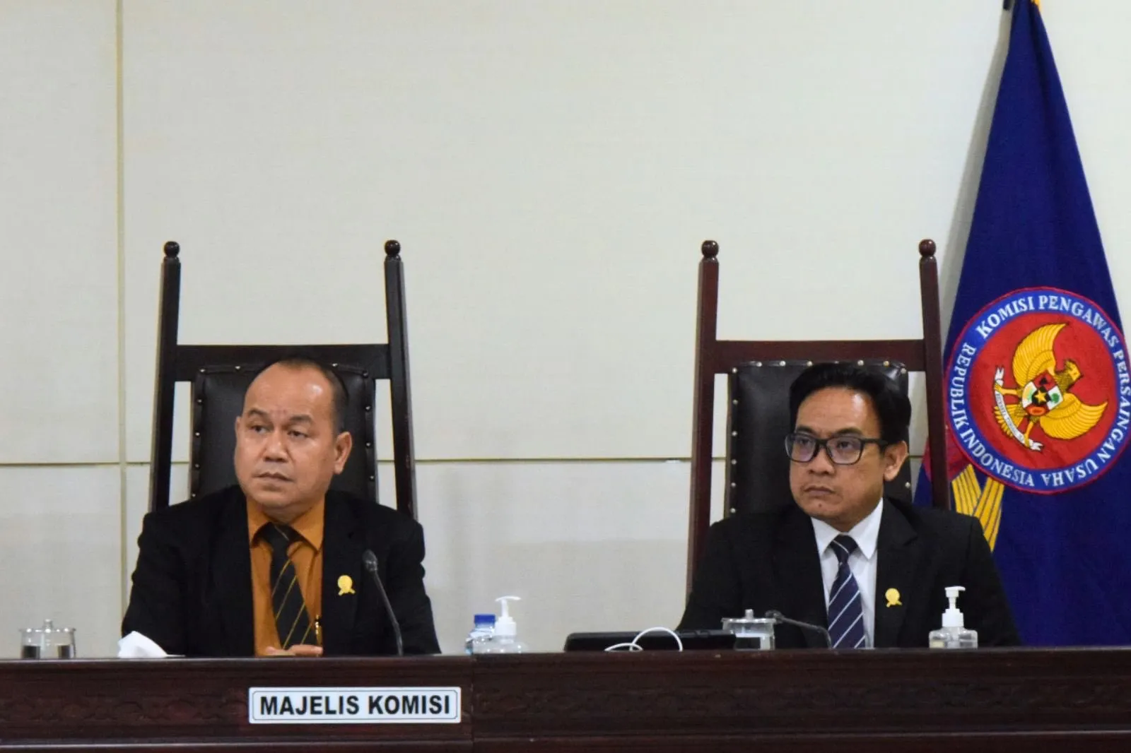 KPPU GELAR SIDANG PERDANA DUGAAN KETERLAMBATAN NOTIFIKASI AKUISISI OLEH PT EVANS INDONESIA