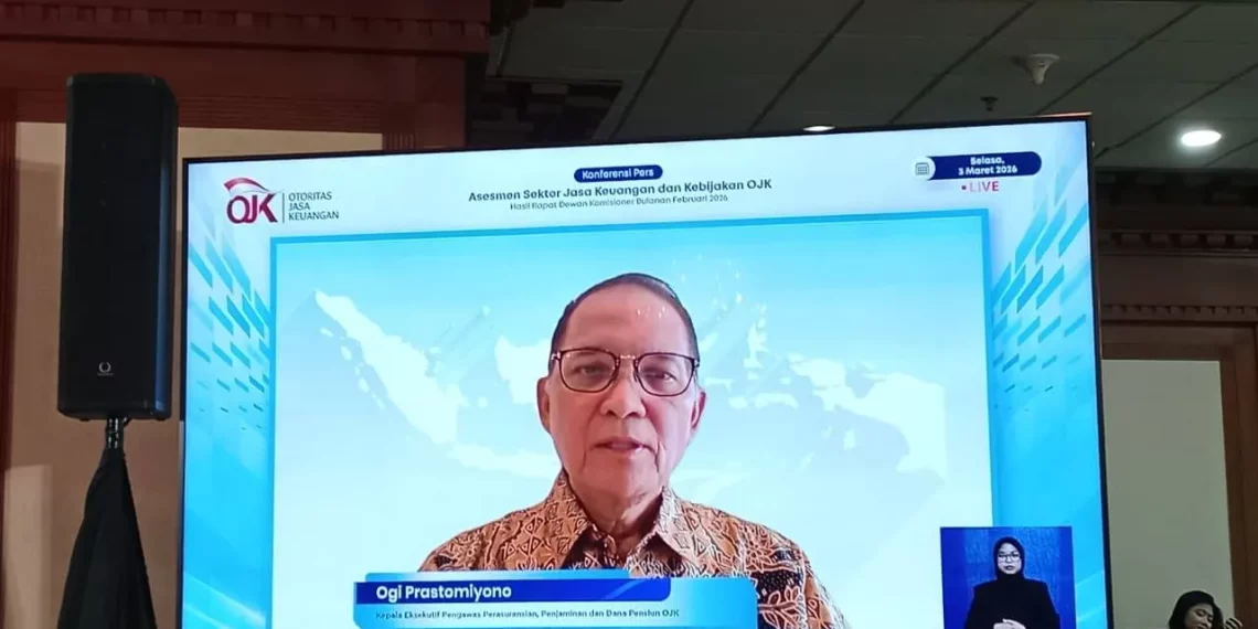 Ogi Prastomiyono, Kepala Eksekutif Pengawas Perasuransian, Penjaminan, dan Dana Pensiun, dalam acara Rapat DK OJK Selasa, 3 Maret 2026. (Foto: Istimewa)