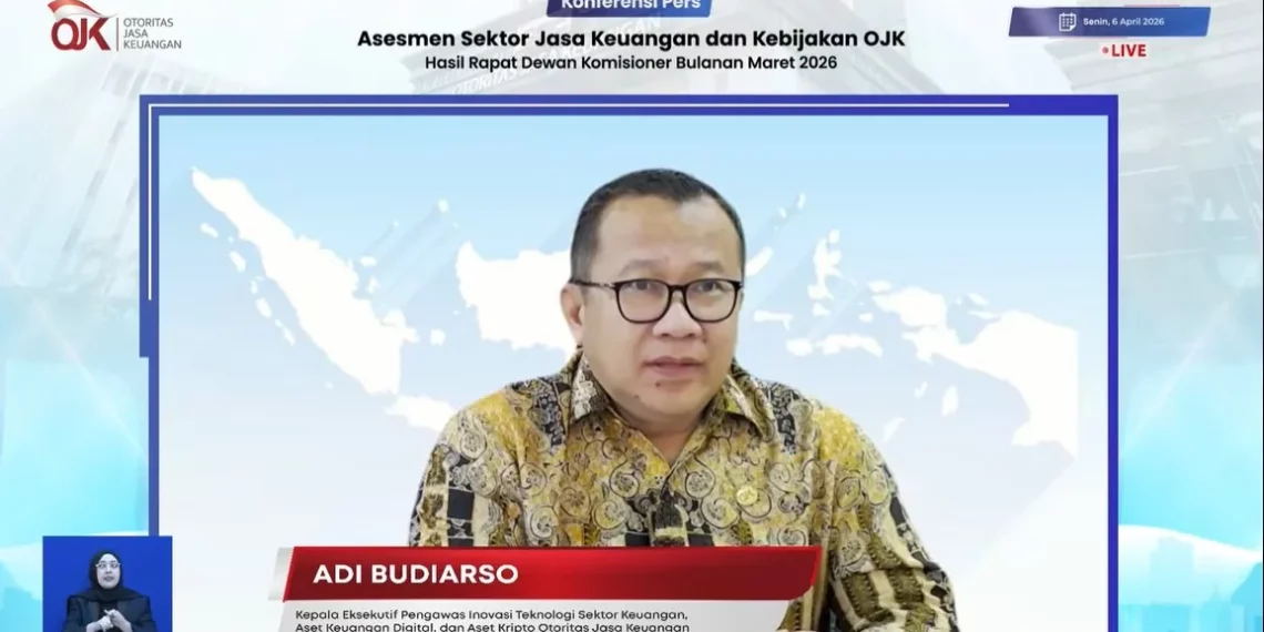 Anggota Dewan Komisioner (ADK) OJK, Adi Budiarso. (Tangkapan layar Zoom: M. Adrianto Sukarso)
