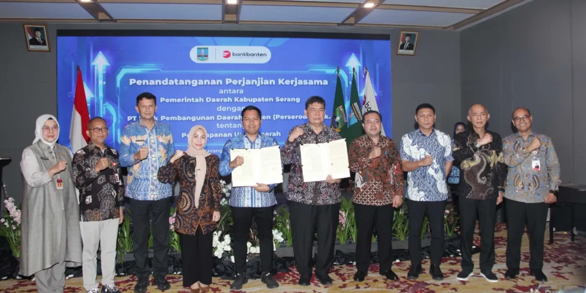 Pemerintah Kabupaten Serang resmi memindahkan rekening kas umum daerah (RKUD) dari Bank BJB ke Bank Banten, Kamis (9/10/2026). (Foto: Erman Subekti)