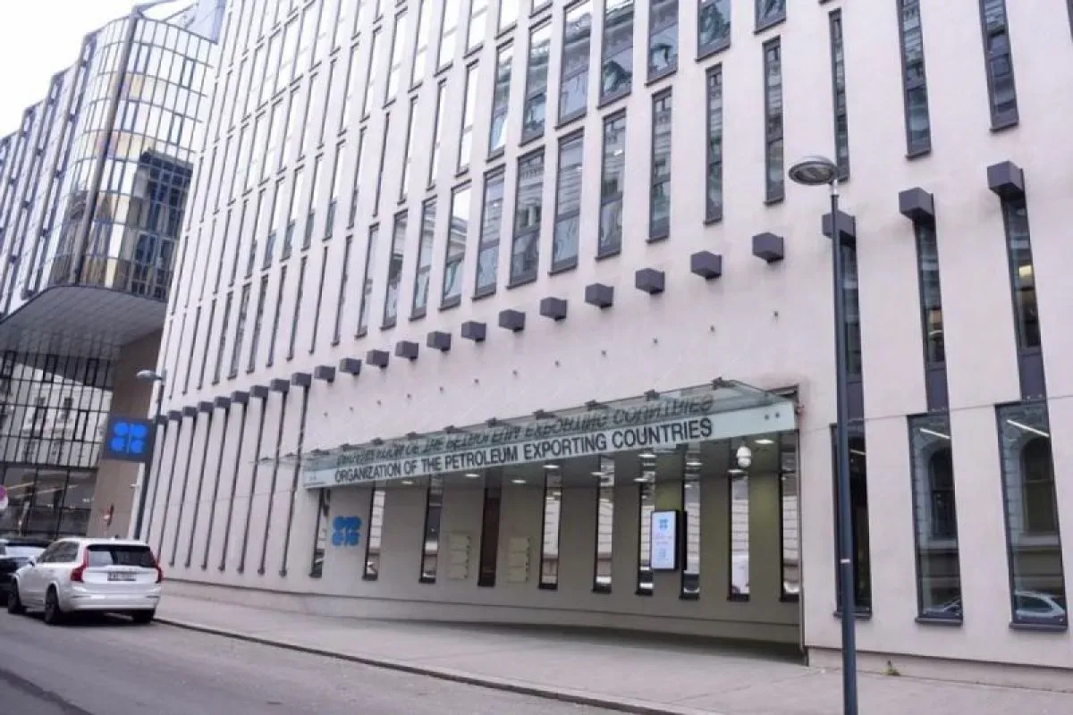 Kantor pusat Organisasi Negara-negara Pengekspor Minyak (OPEC) di Wina, Austria, (30/11/2023). /ANTARA/Xinhua/Dia Canling.