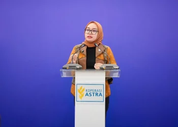 Wakil Menteri Koperasi (Wamenkop) Farida Farichah mendorong koperasi saling bermitra dan bekerja sama