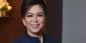 Veronica Colondam Raih Penghargaan The Most Outstanding Women in SOE Subsidiary. (Foto: Istimewa)