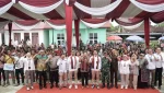 Kegiatan yang mengusung tema “Lentera Inklusi di Balik Rimba: Membangun Kemandirian Finansial Suku Anak Dalam” ini dihadiri oleh Kepala OJK Provinsi Jambi Yan Iswara Rosya, Wakil Bupati Merangin H. Abdul Khafidh, Direktur Treasury, Dana, IT dan Digital Bank Jambi Achmad Nunung HS, jajaran Kepala Organisasi Perangkat Daerah (OPD) Kabupaten Merangin, Ketua Tumenggung, serta peserta yang terdiri dari masyarakat, perempuan, dan pelajar Suku Anak Dalam.