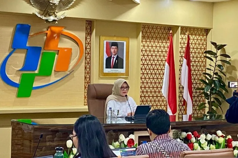 Deputi Bidang Metodologi dan Informasi Statistik BPS Pudji Ismartini menyampaikan rilis Berita Resmi Statistik di Jakarta, Selasa (2/6/2026). (Foto: ANTARA/Rizka Khaerunnisa)