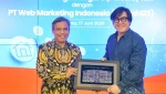 Direktur Utama PT Bank Tabungan Negara (Persero) Tbk (BTN) Nixon LP Napitupulu (kiri) bersama CEO of 99 Group Indonesia Darius Cheung (kanan) usai menandatangani kerja sama BTN dengan Rumah123 terkait digital loan di Menara 2 BTN, Rabu (17/6). (Foto: Istimewa)