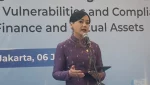 Ketua Dewan Komisioner OJK, Friderica Widyasari Dewi dalam konferensi pers Seminar On Scams di Jakarta, Senin, 6 Juli 2026. (Foto: Alfi Salima Puteri)