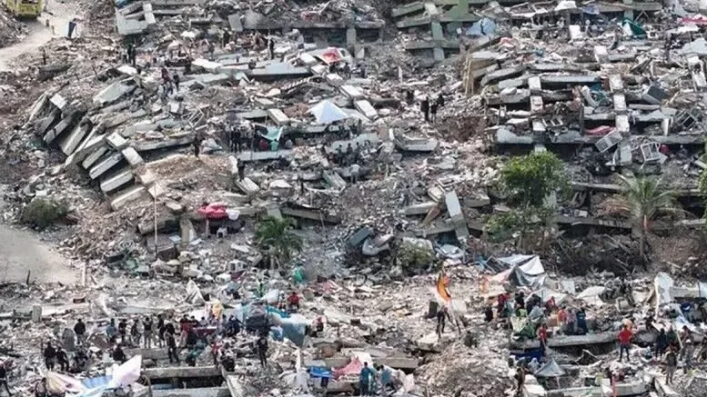 Kehancuran dahsyat di kawasan Caraballeda dan Caribe di kota pesisir La Guaira, Venezuela, pada 4 Juli 2026—wilayah yang paling parah terdampak oleh dua gempa bumi berkekuatan magnitudo 7,2 dan 7,5 yang baru saja terjadi. (Foto: ANTARA/Cem Tekkeşinoğlu - Anadolu Agency /pri)