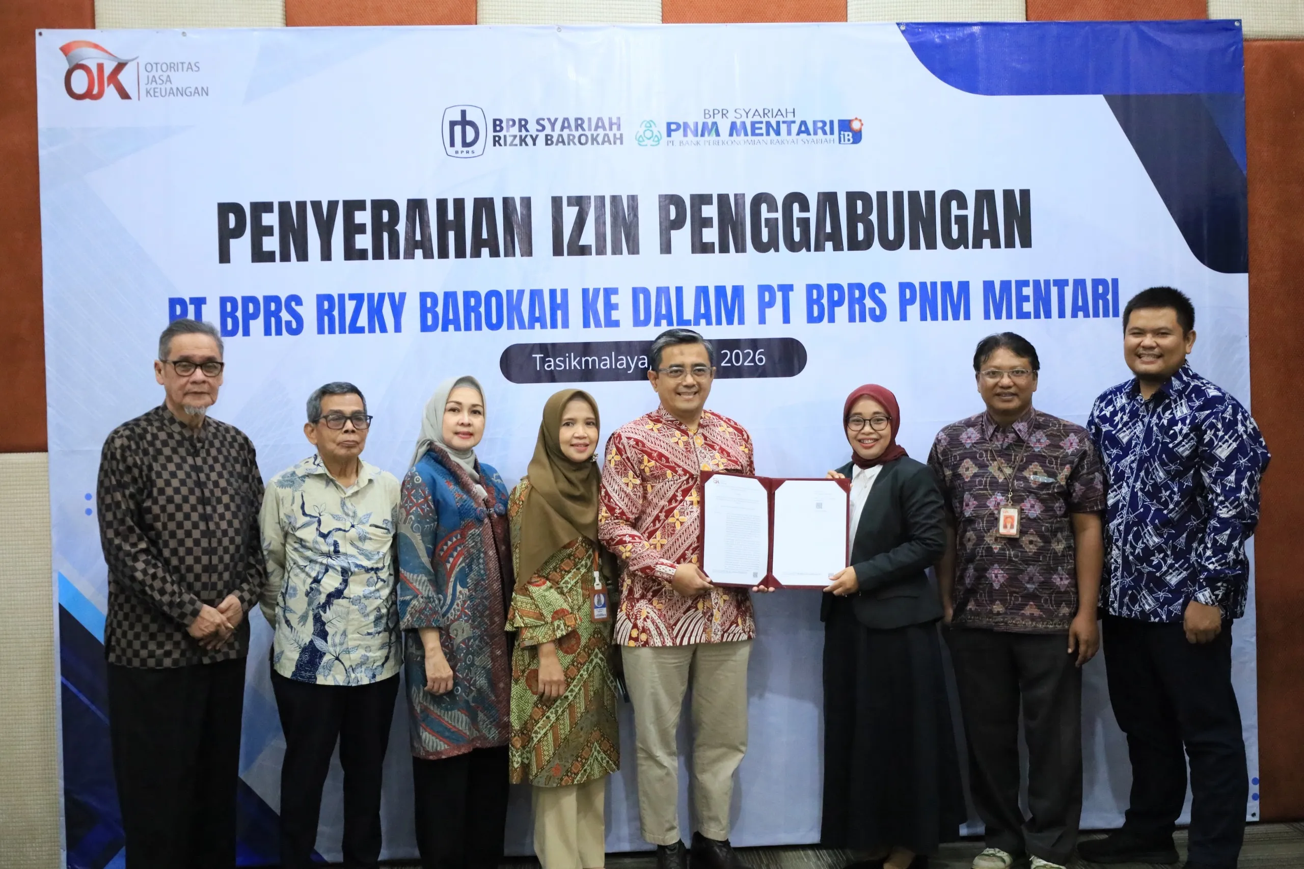 penggabungan PT Bank Perekonomian Rakyat Syariah (BPRS) Rizky Barokah ke dalam PT BPRS PNM Mentari